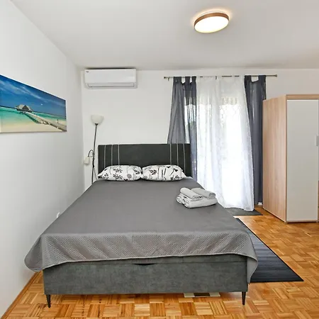 Studio Marica Porec Exterior photo